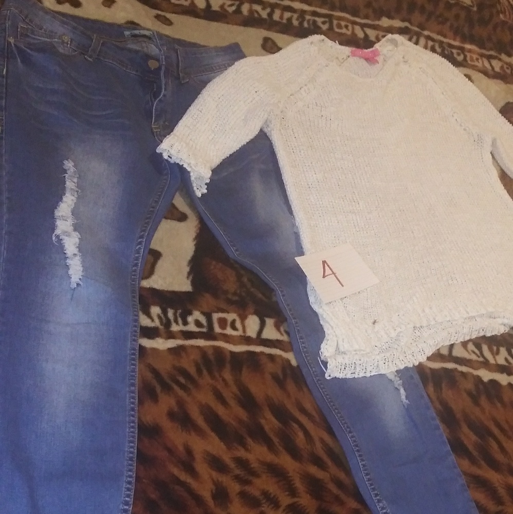 Boyfriend jeans and sweater